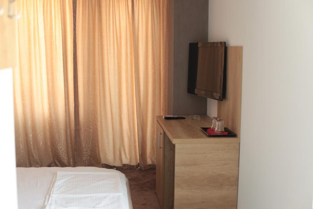 Hotel Hypnotique Năvodari Exteriér fotografie